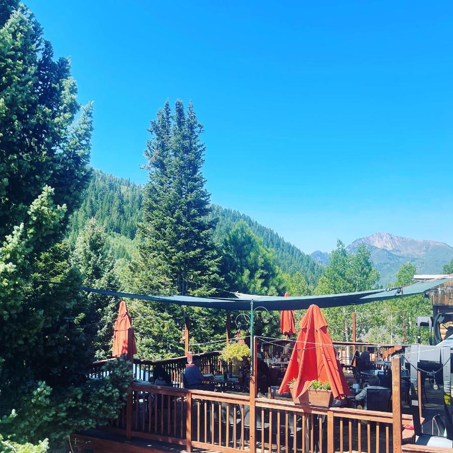 Silver Fork Lodge & Restaurant Brighton Екстериор снимка