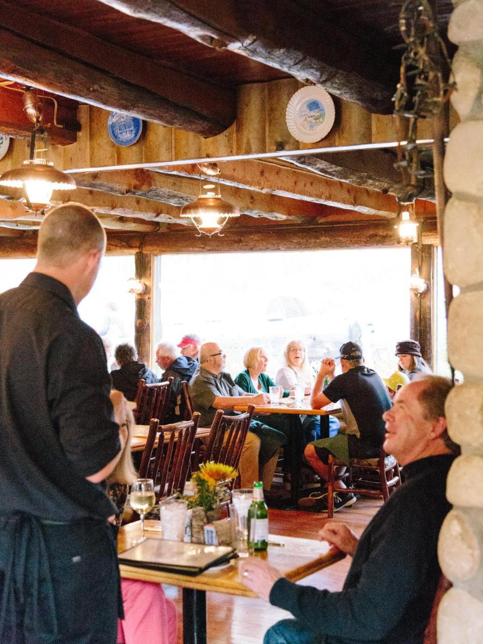 Silver Fork Lodge & Restaurant Brighton Екстериор снимка